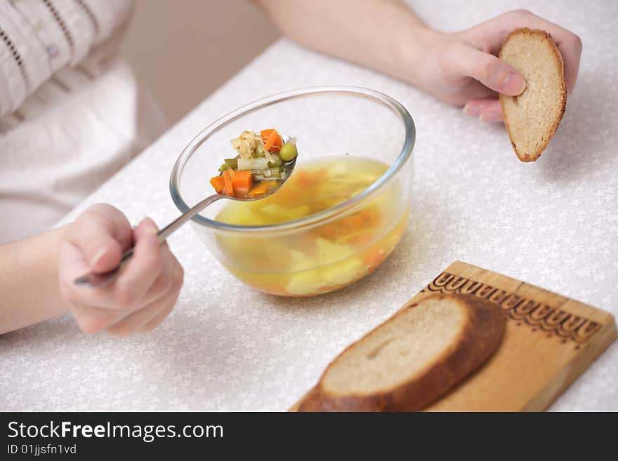 A photo of plate of with soup