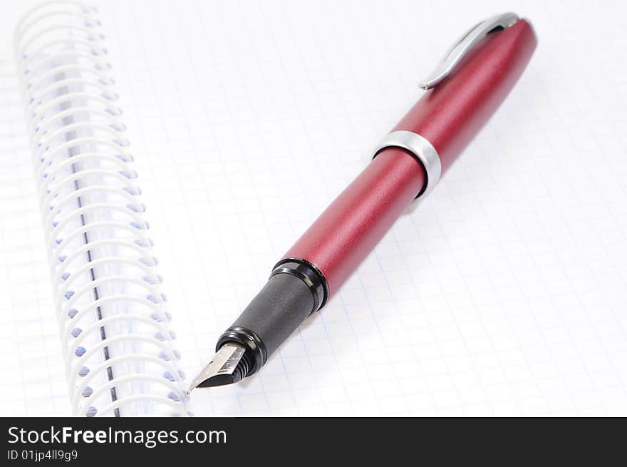 Dack red ink pen