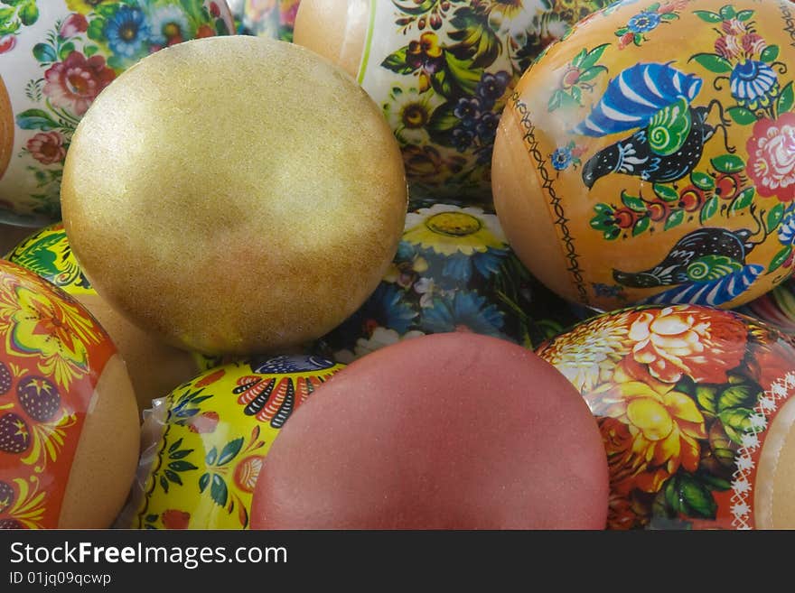 Many decorated different easter eggs