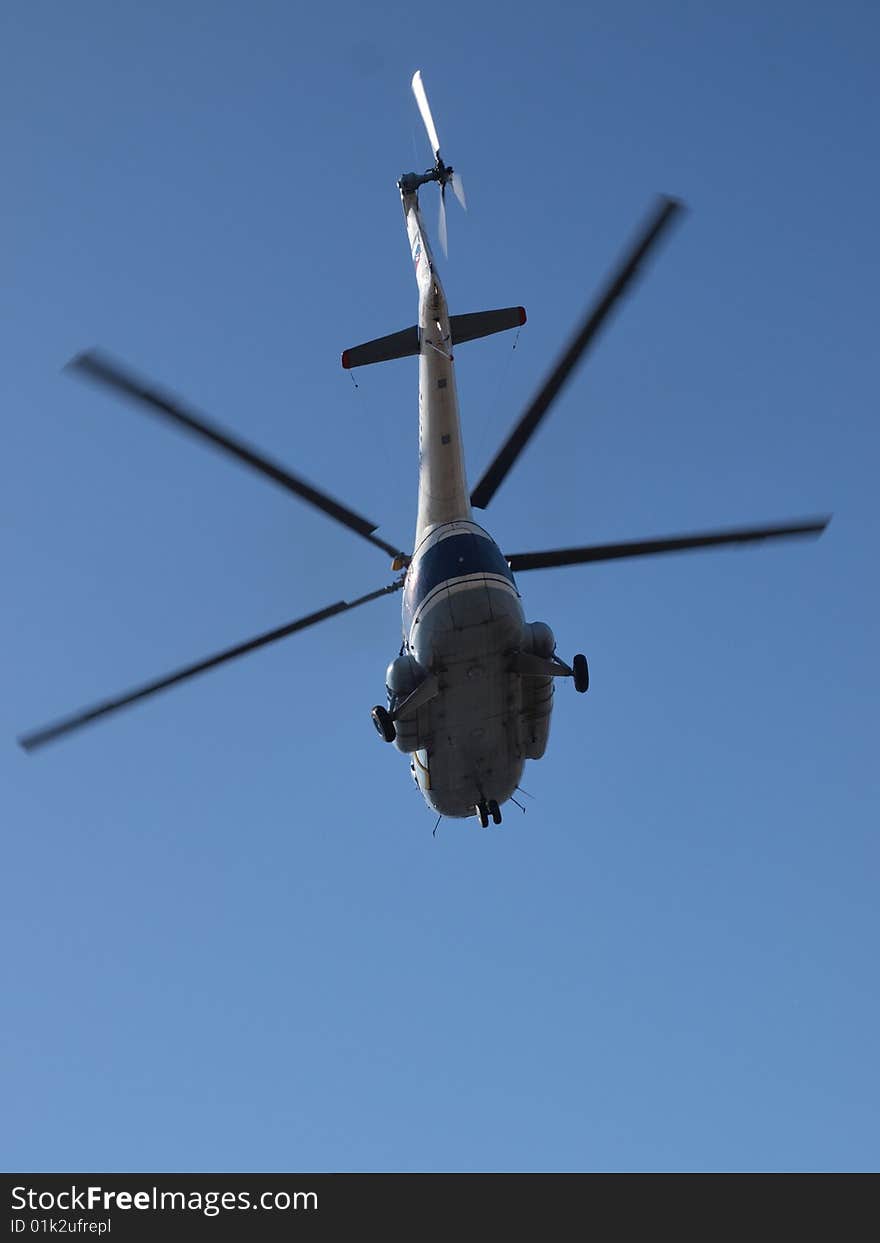 Helicopter mi8