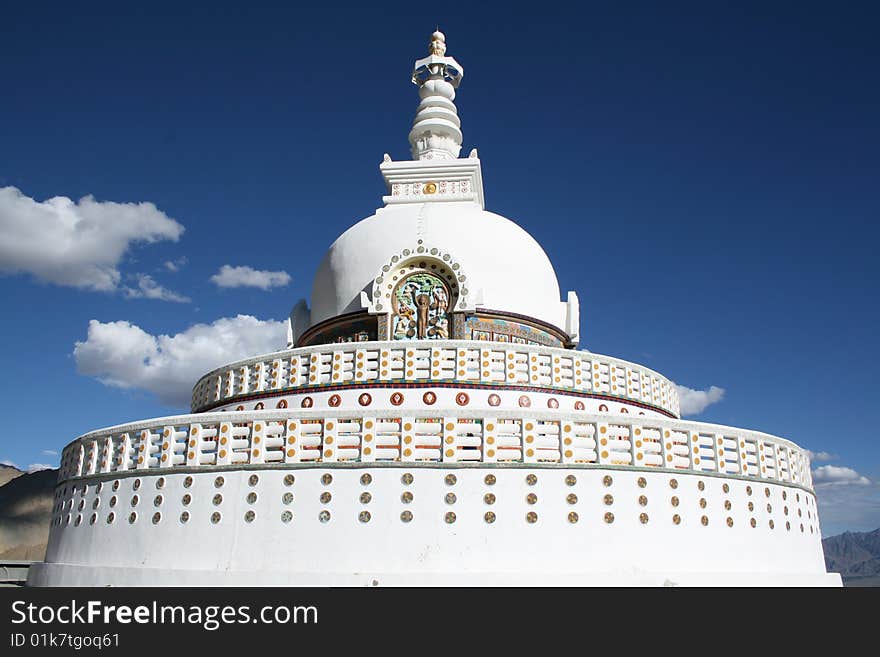 Shanti Stupa