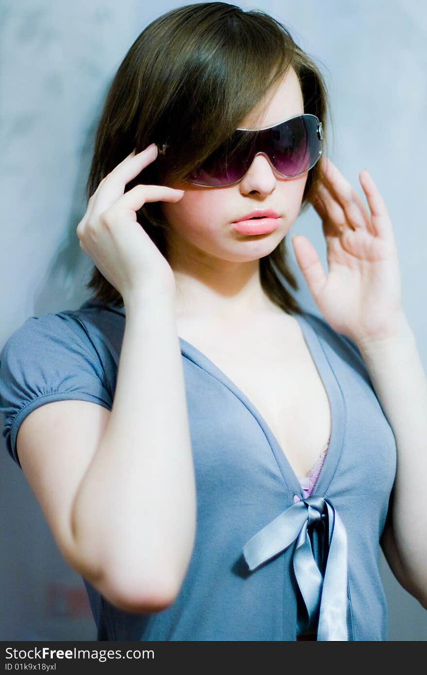 Girl in dark sunglasses