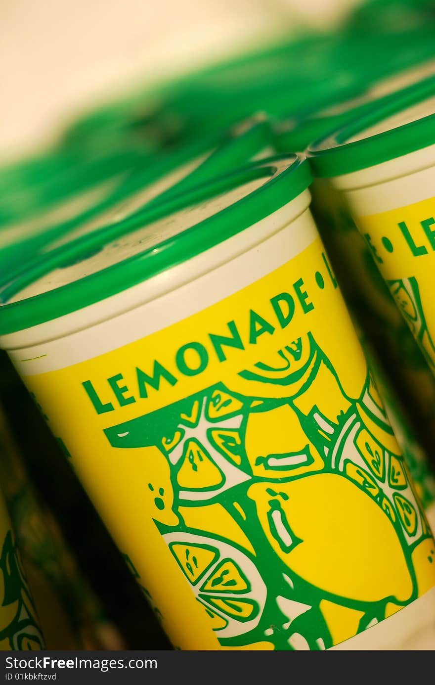 Fresh lemonade for sale in cup at local fair. Fresh lemonade for sale in cup at local fair.