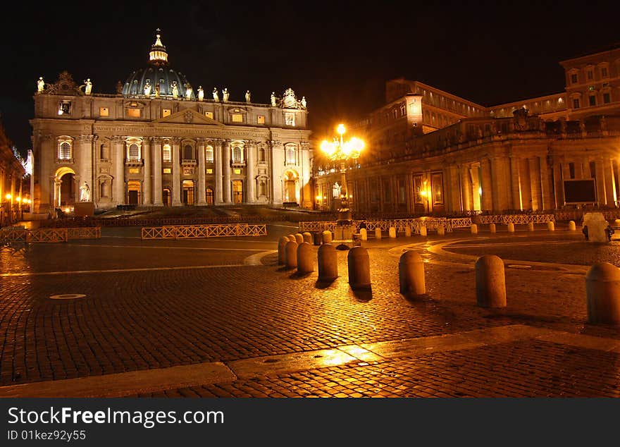 St. Peter´s basilica at night, Rome