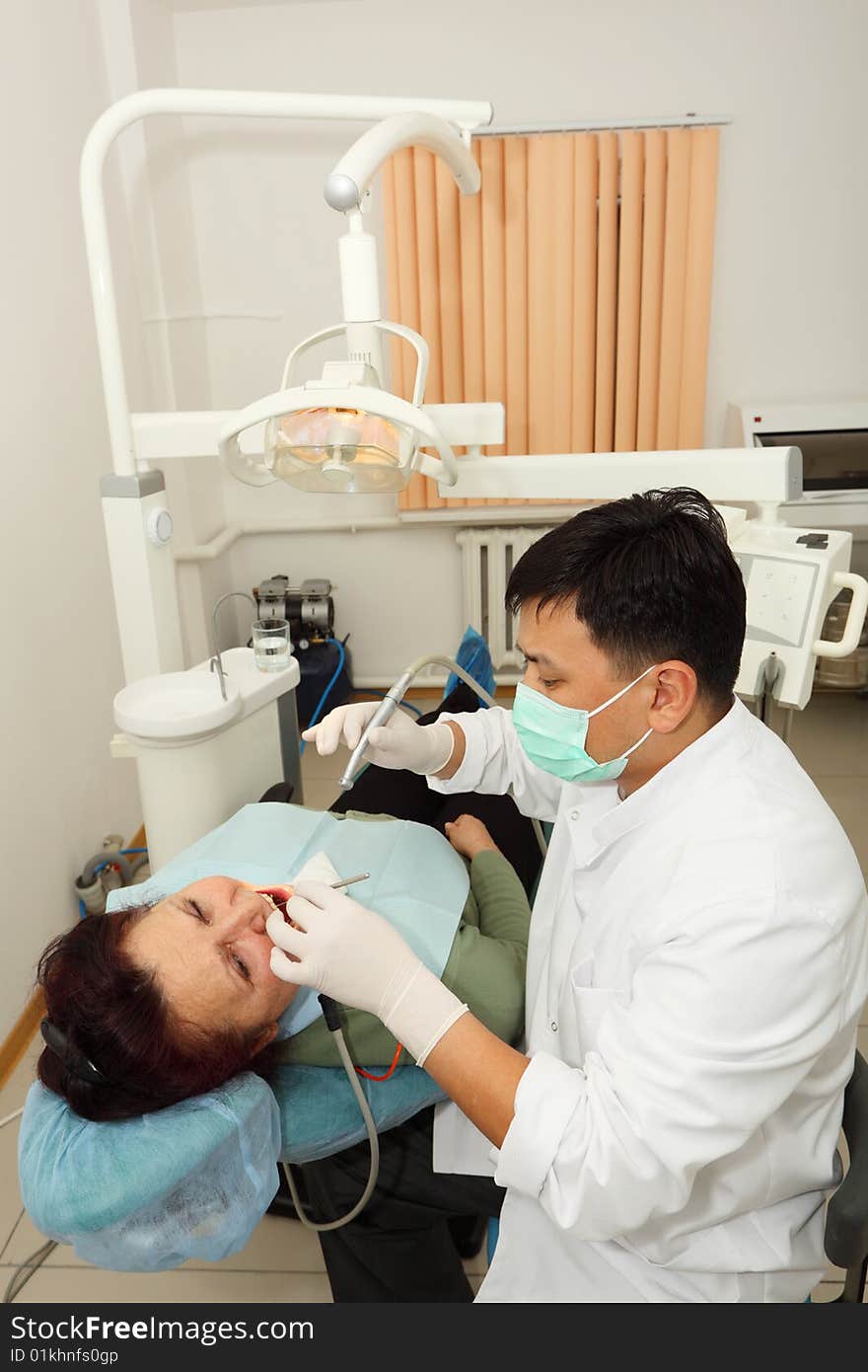 Dentist