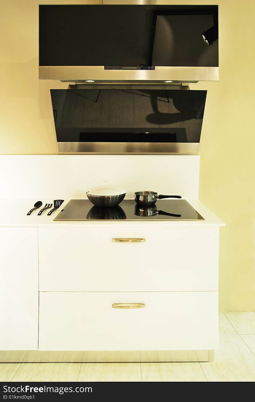 Glass ceramic cooker and Hoods