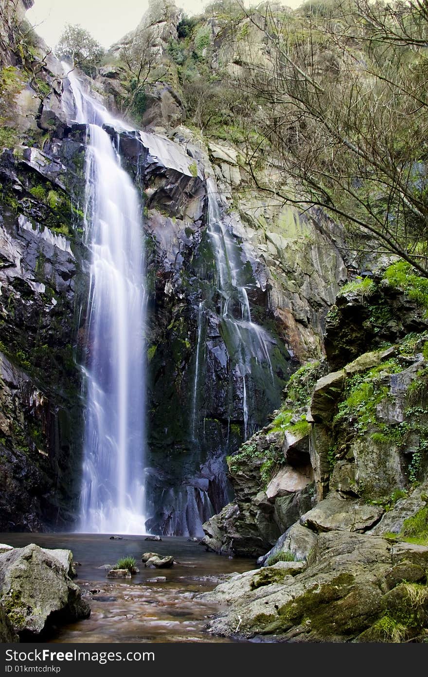 Force of the water between the rocks, nature and resources