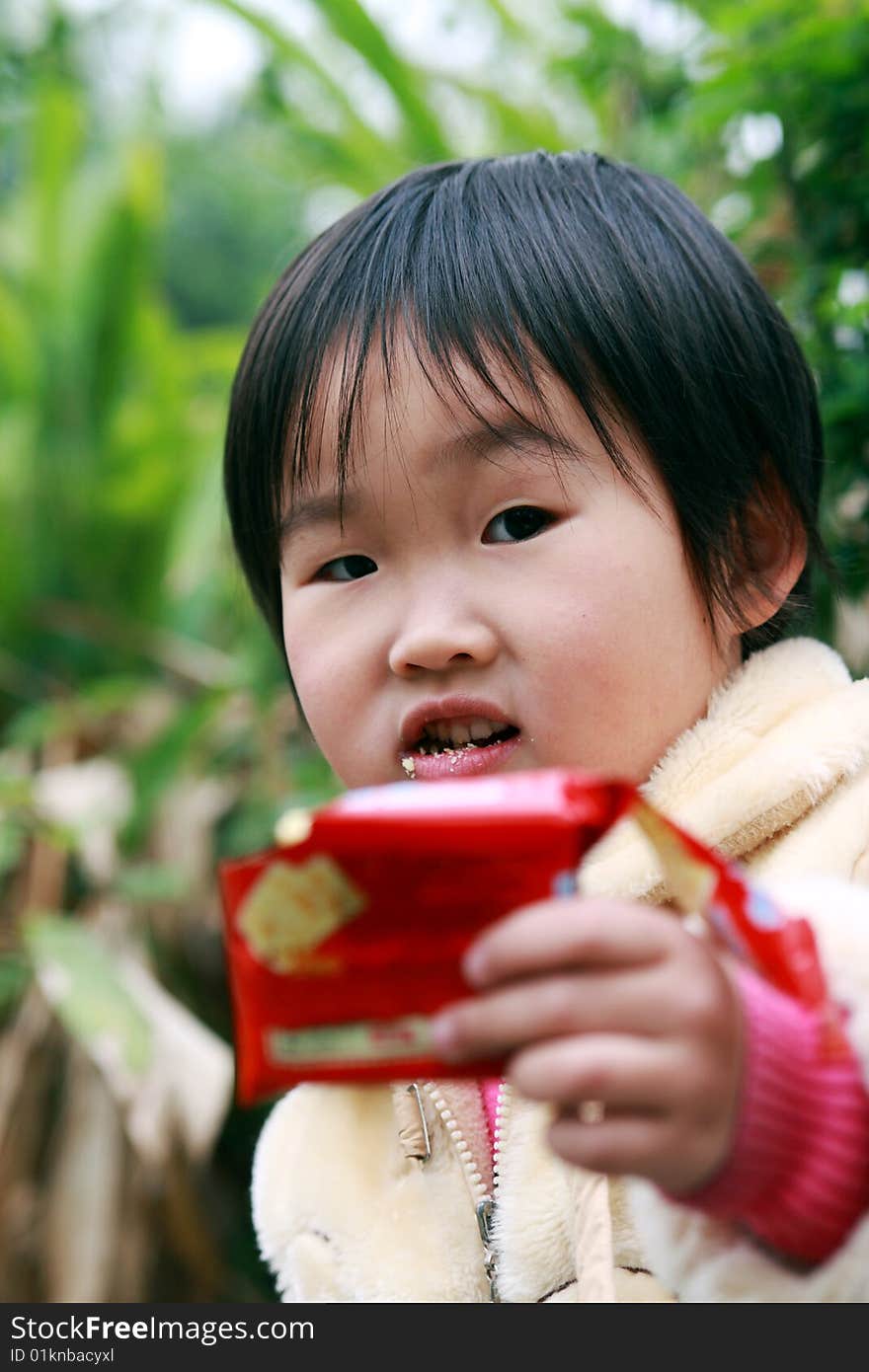 The lovely little girl in the park.