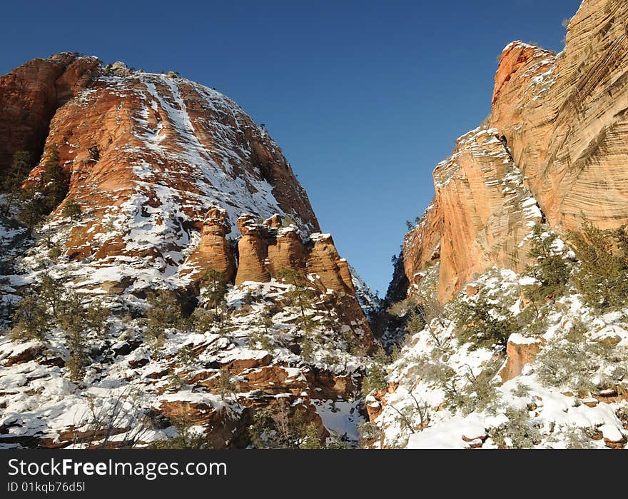 Canyon in Zion Winter 9