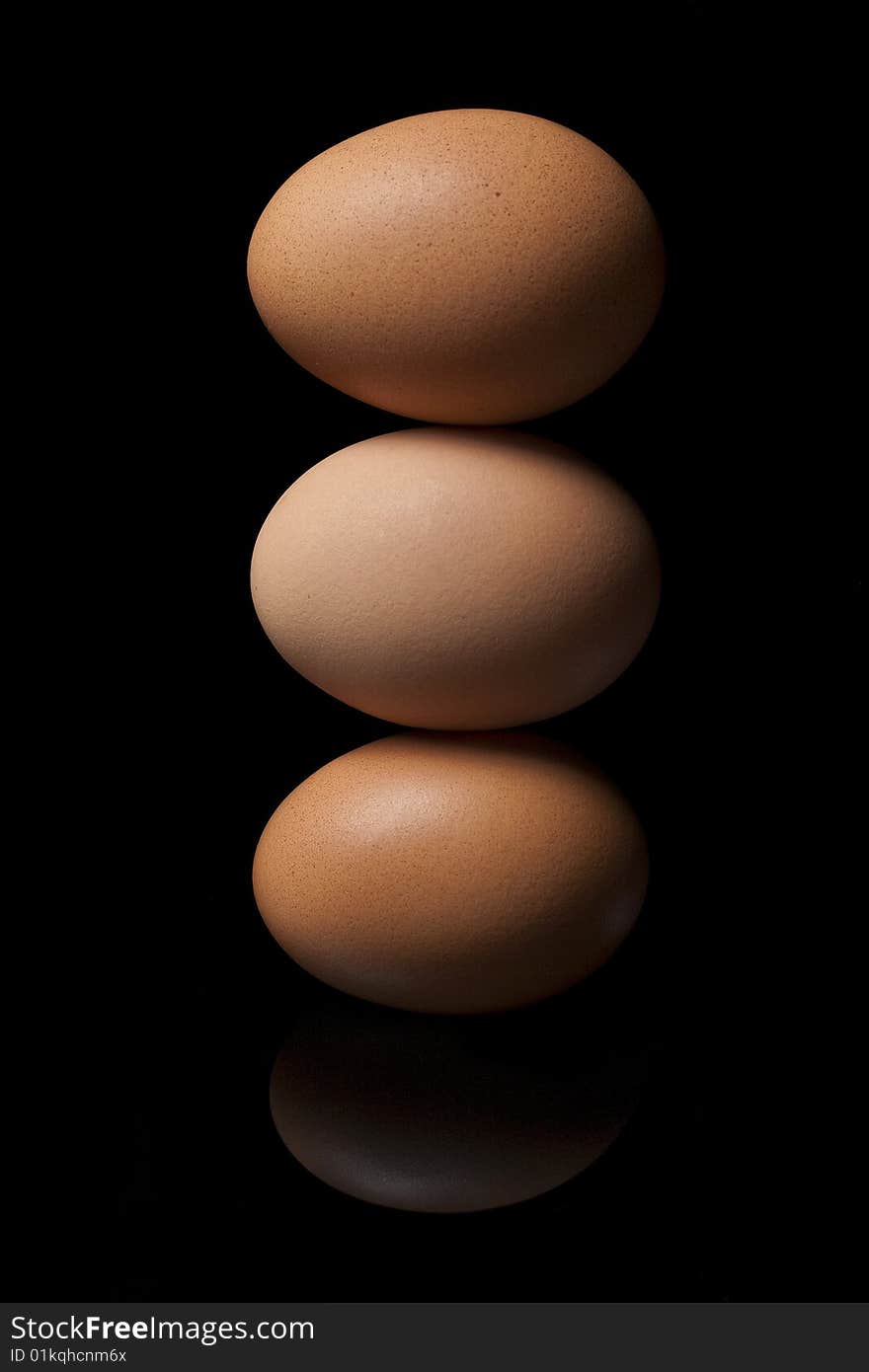 Eggs pyramid