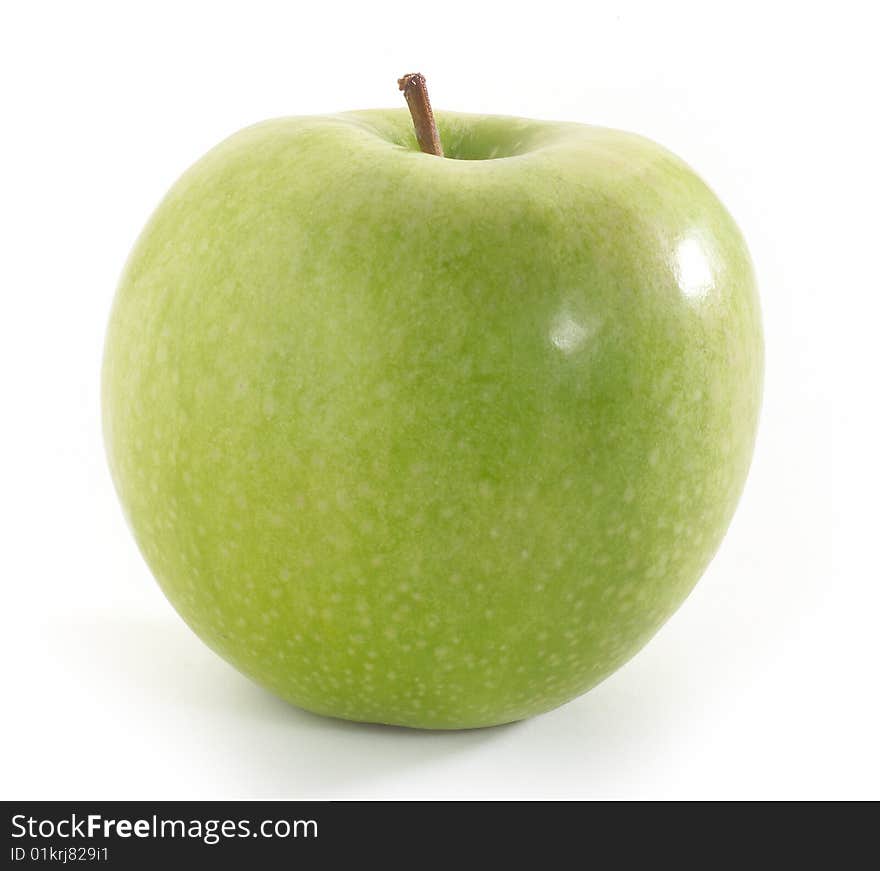 Fresh green apple on table