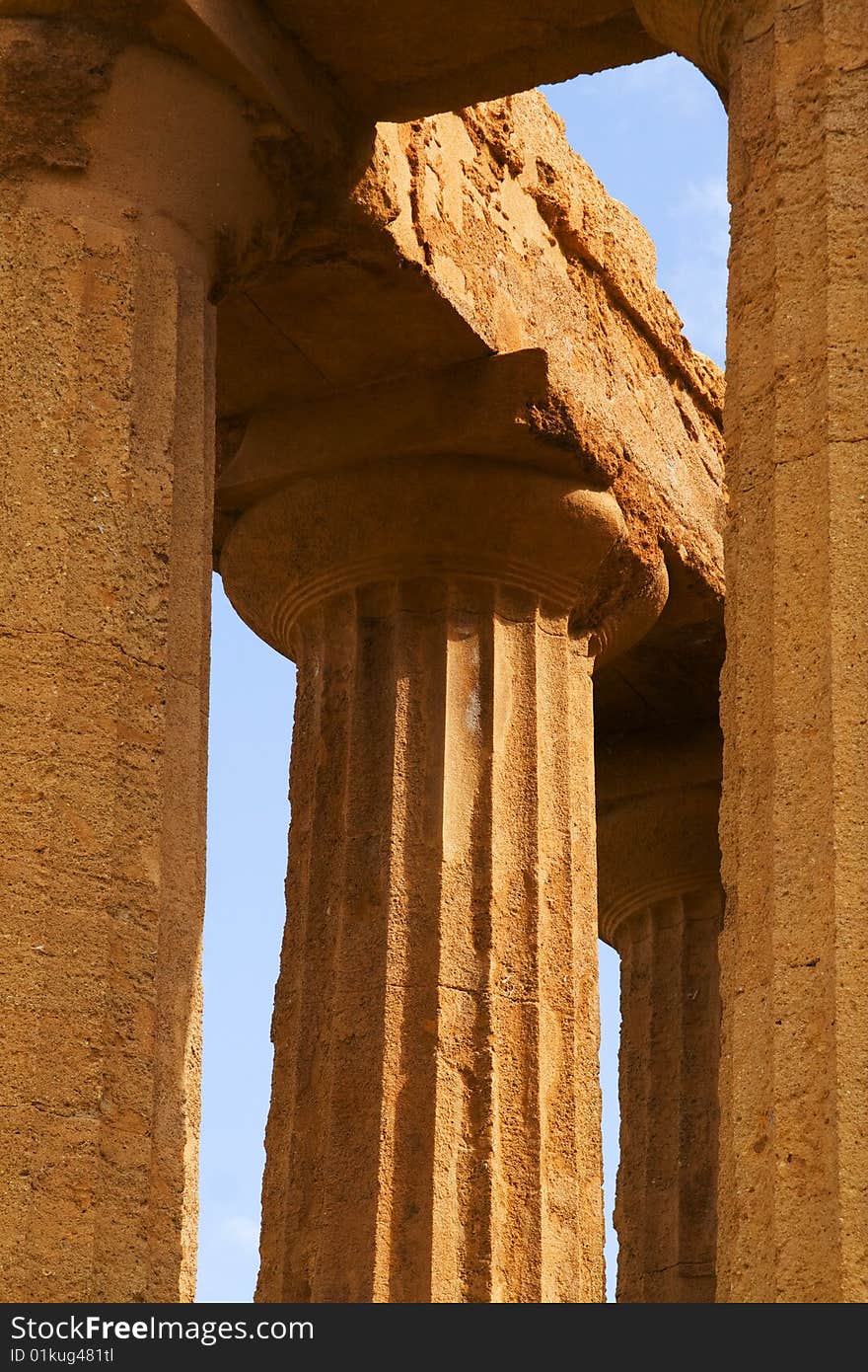 Doric column - Sicily