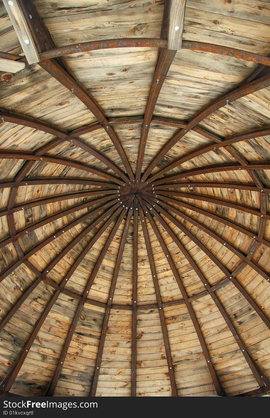 Design of a wooden ceiling in the form of a dome