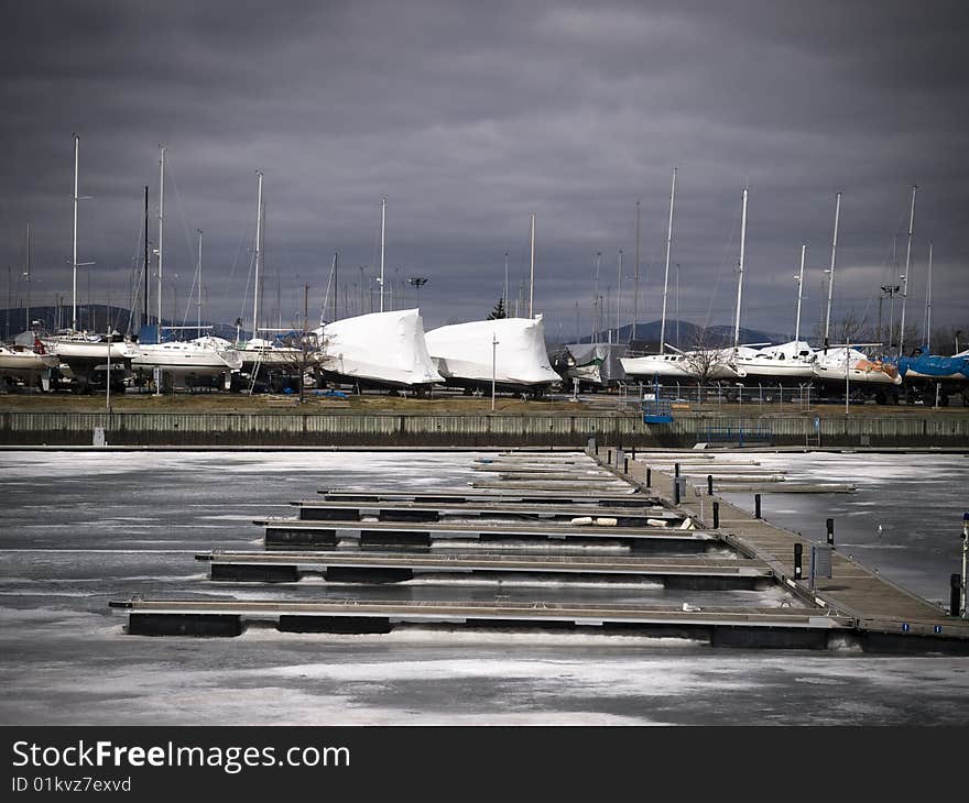 Empty port