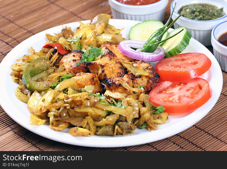 Chicken tikka set in platter