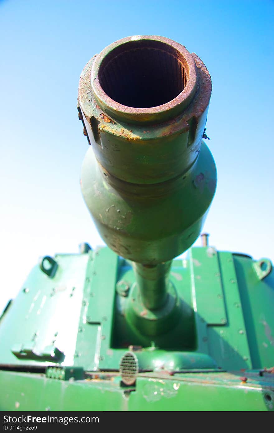 In the park of the old tank. In the park of the old tank