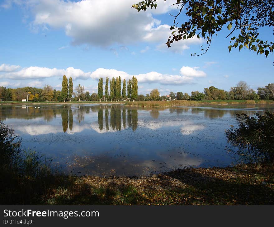 Lake Round in the autumn in October in clear weather