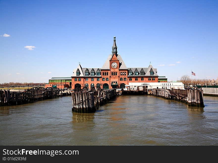 An old train station facing Manhattan