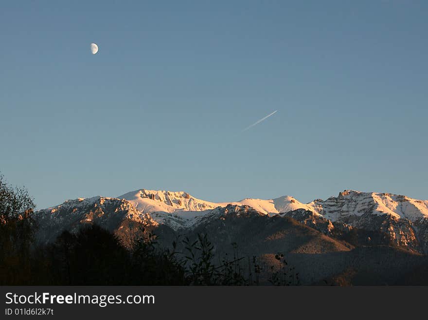 A mountain landscape in winter.