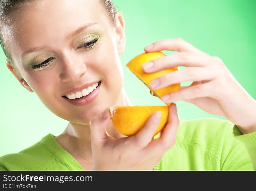 Young beauty woman with apple