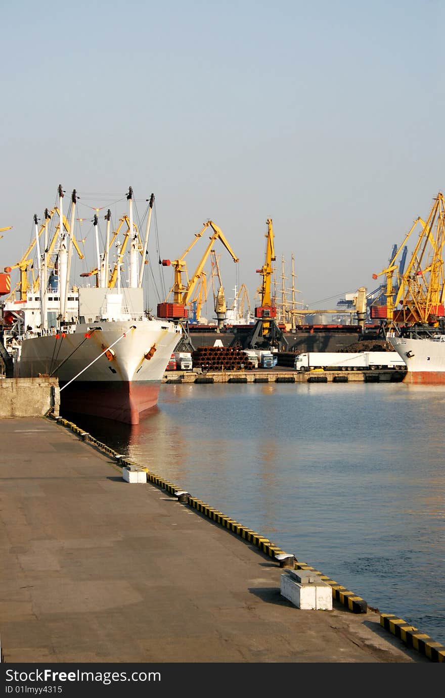 Dry-cargo ships at a mooring in port