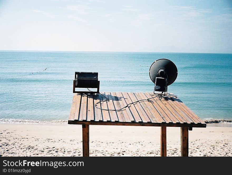 Sun shine,sand beach, loudspeaker,no people.

A city in the south of china. Sun shine,sand beach, loudspeaker,no people.

A city in the south of china.