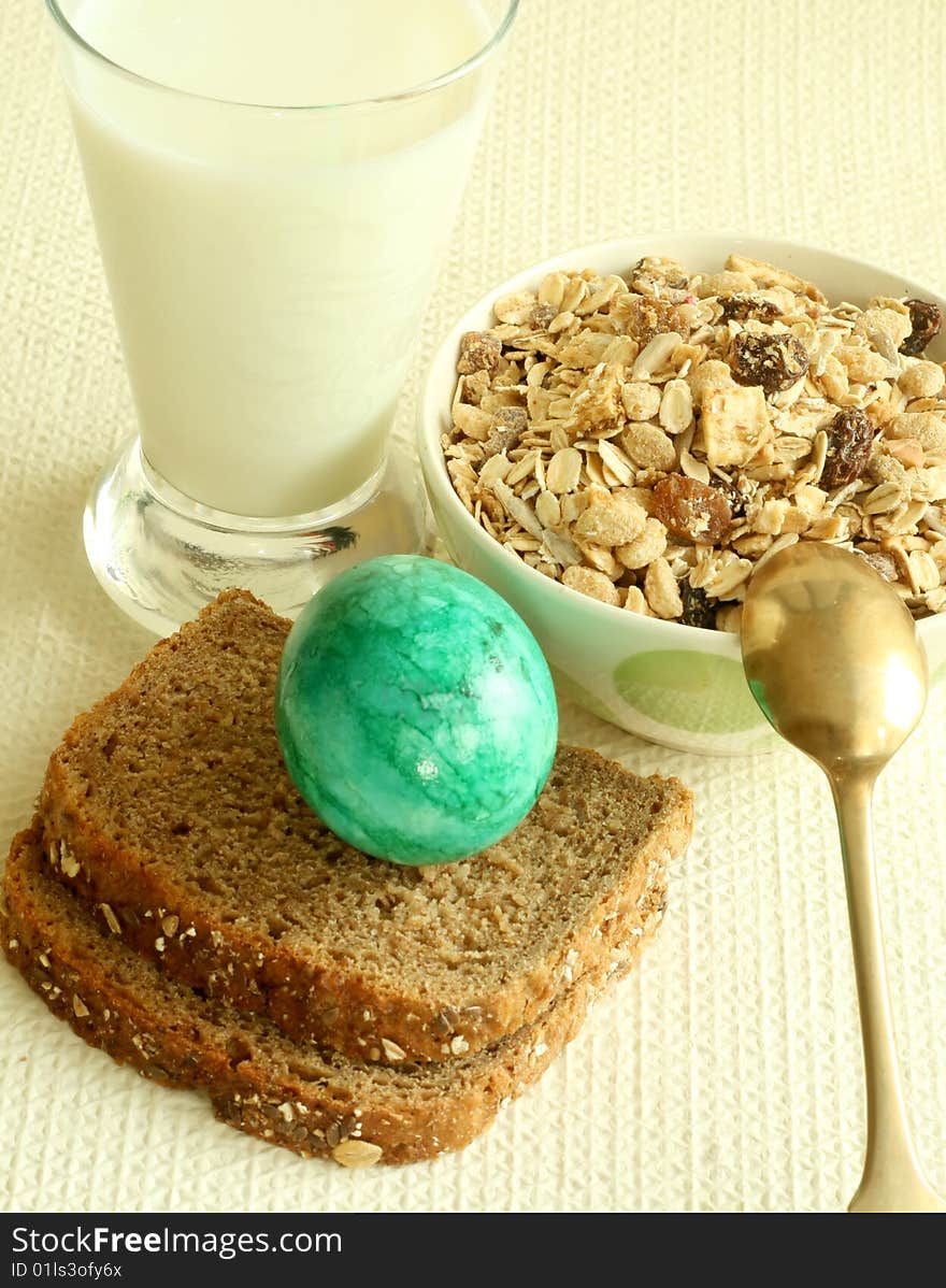 Breakfast, muesli, broad, egg and glass of milk