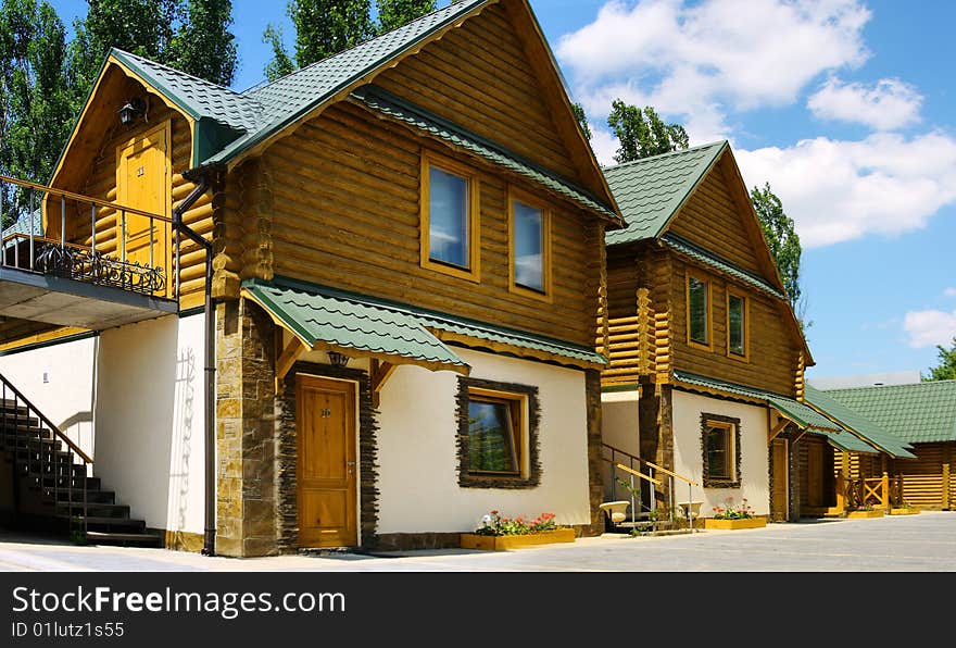 Settling of the two-story huts