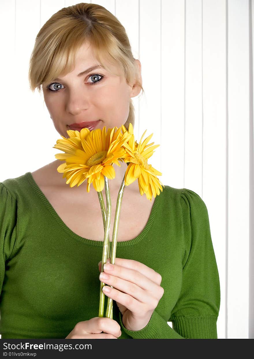 The young girl with greater yellow colors. The young girl with greater yellow colors