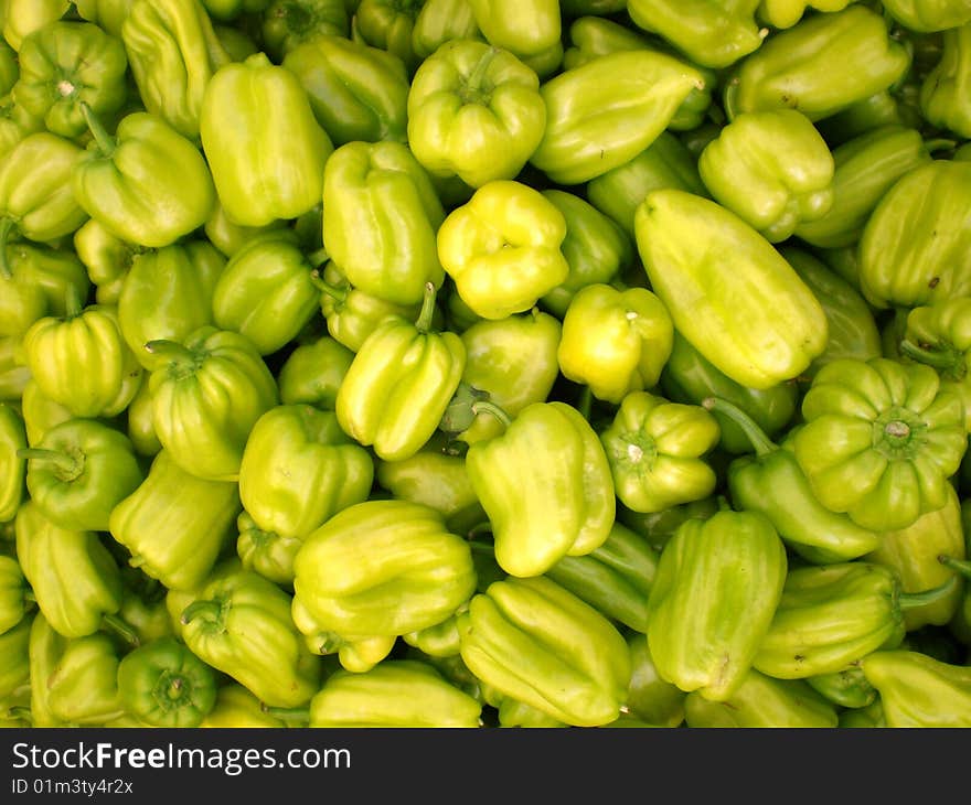 GREEN BELL PEPPER