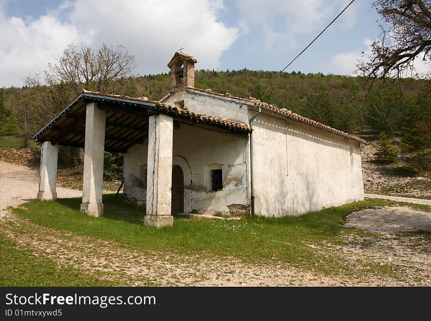 Photo of country church near the Lake of Fiastra