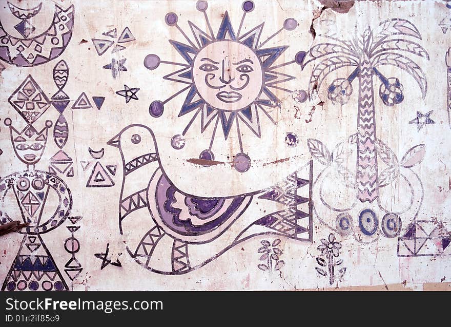 Traditional egyptian wall decoration on an old wall