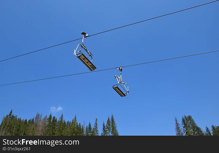 Mountain chair lifts