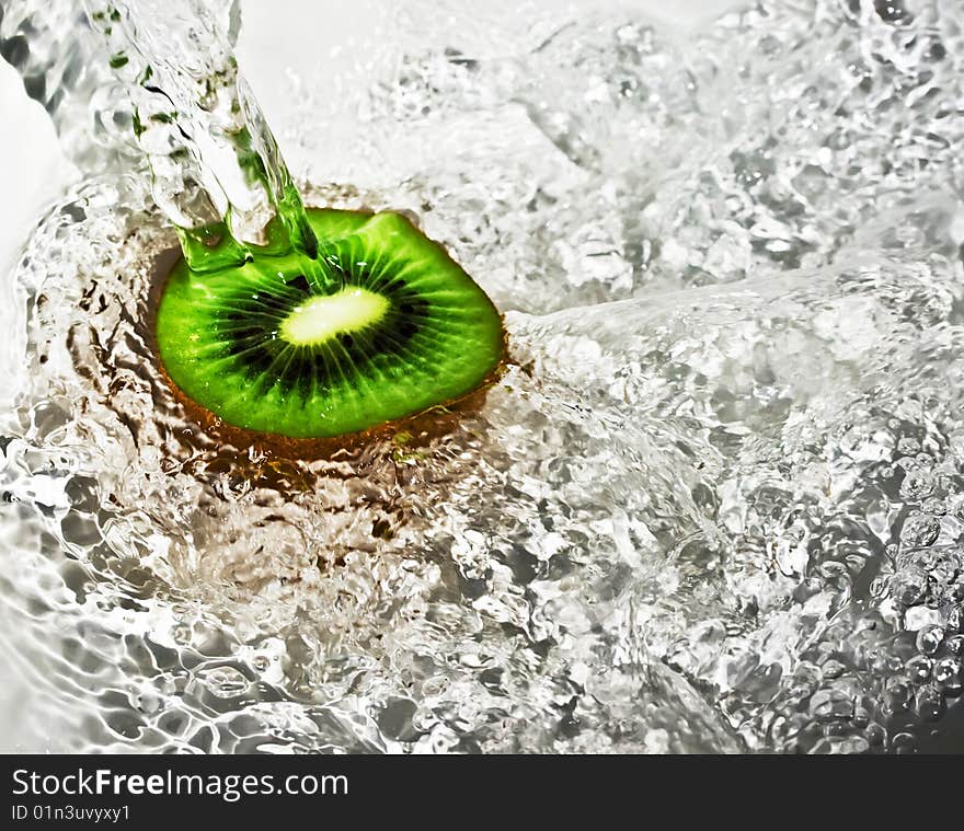 Fresh kiwi under clear water