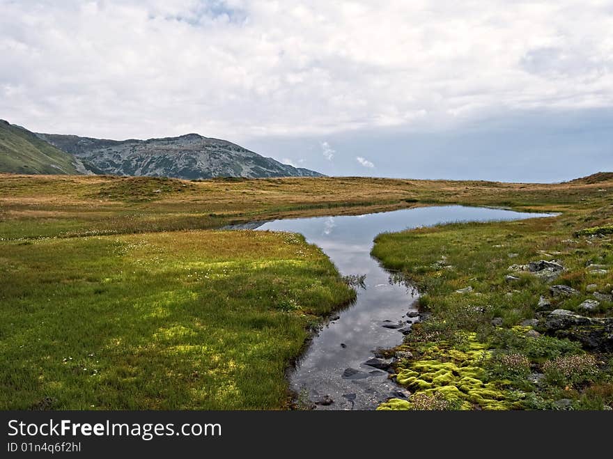 Rodnei mountain lake