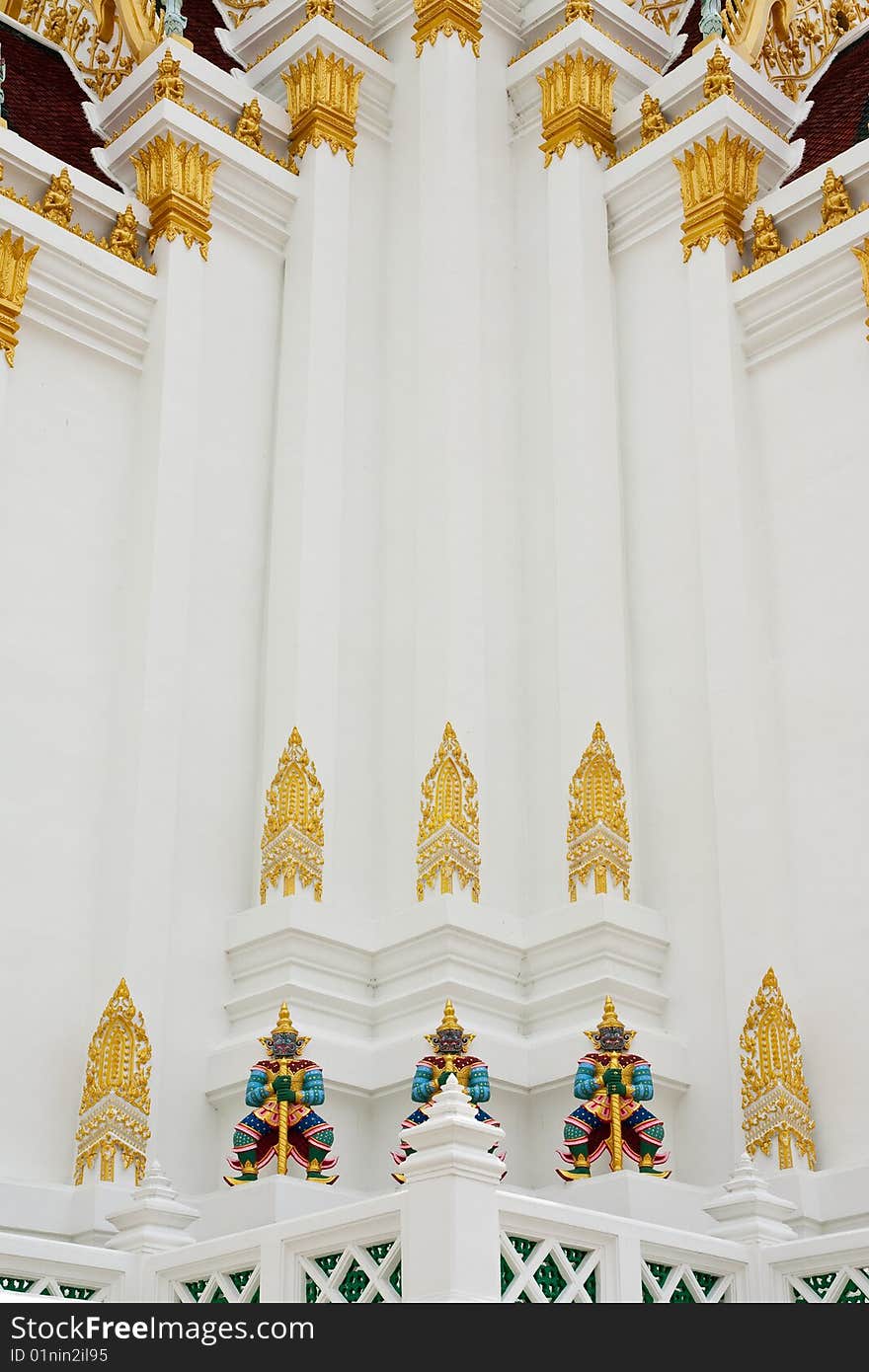 Giant statues around pagoda of Wat Pitchayatikaram, Bangkok, Thailand. Giant statues around pagoda of Wat Pitchayatikaram, Bangkok, Thailand