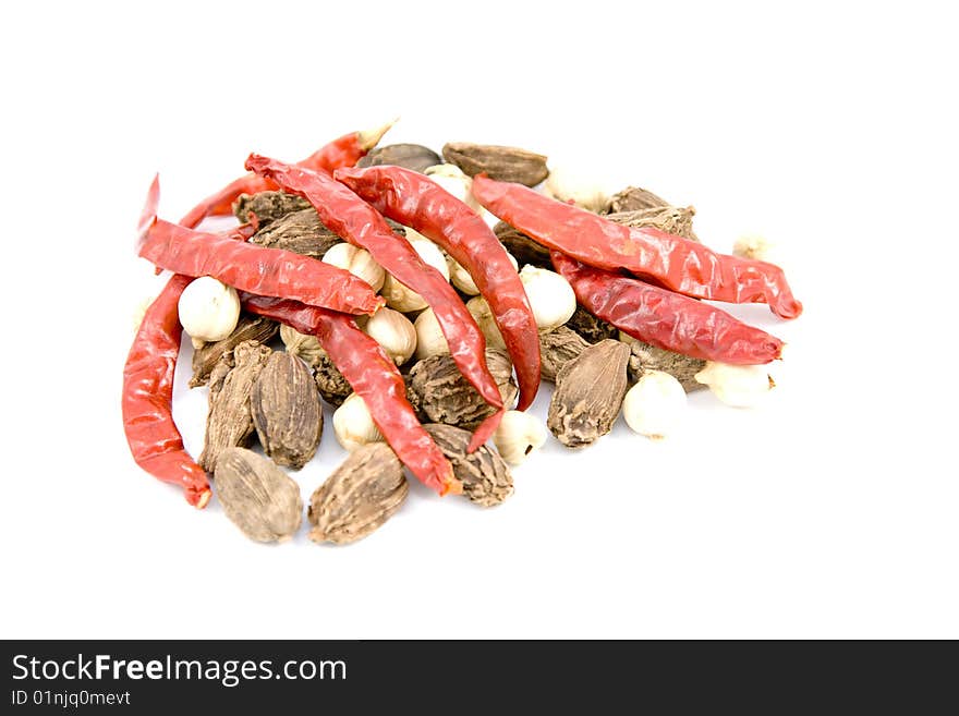 Dried red pepper and cardamom