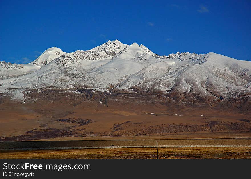 Plateau Snow Mountain and Railway