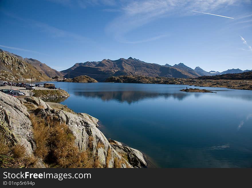 Lake Toten on the Grimsel summit.