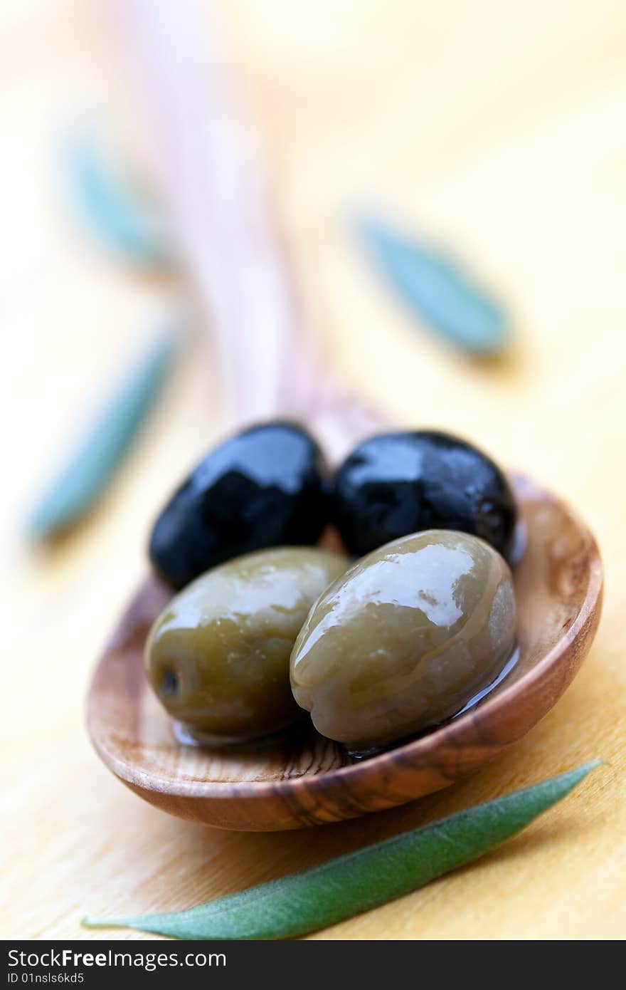 Black and mixed fresh olives