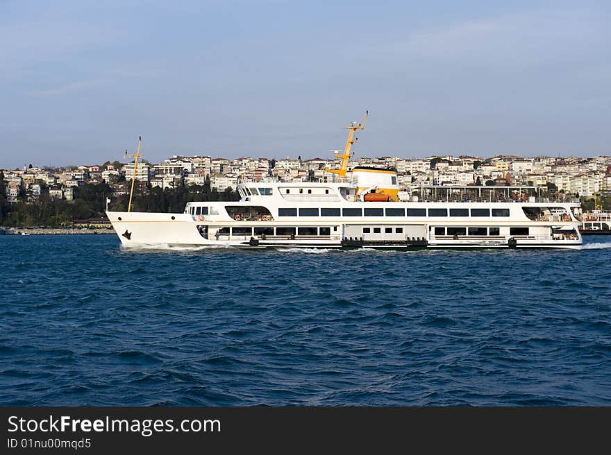 Image of a ship in Bosporus istanbul