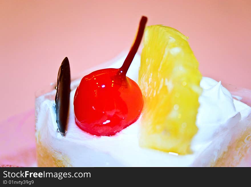 Cake-Fruit-Cream