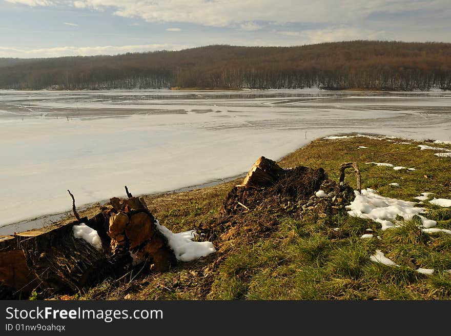 End of winter on the lake