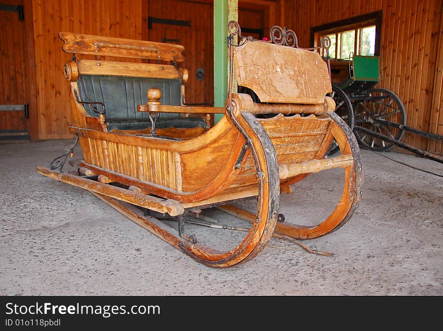 Belarussian Traditional Sledge, Charabanc, shot in summer