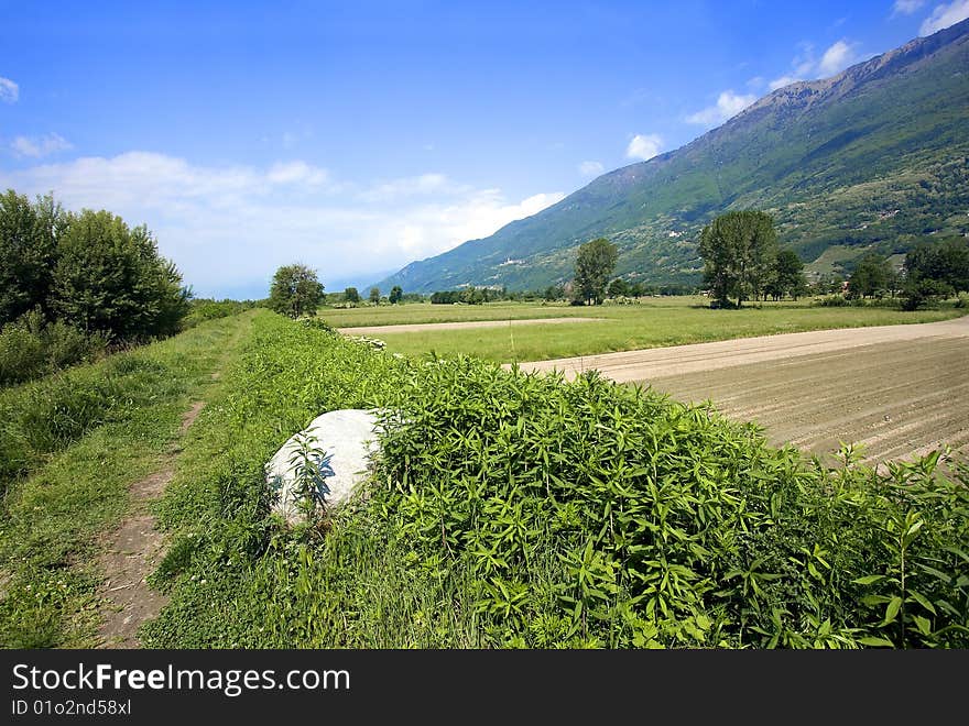 Campaign with meadows and cultivated fields