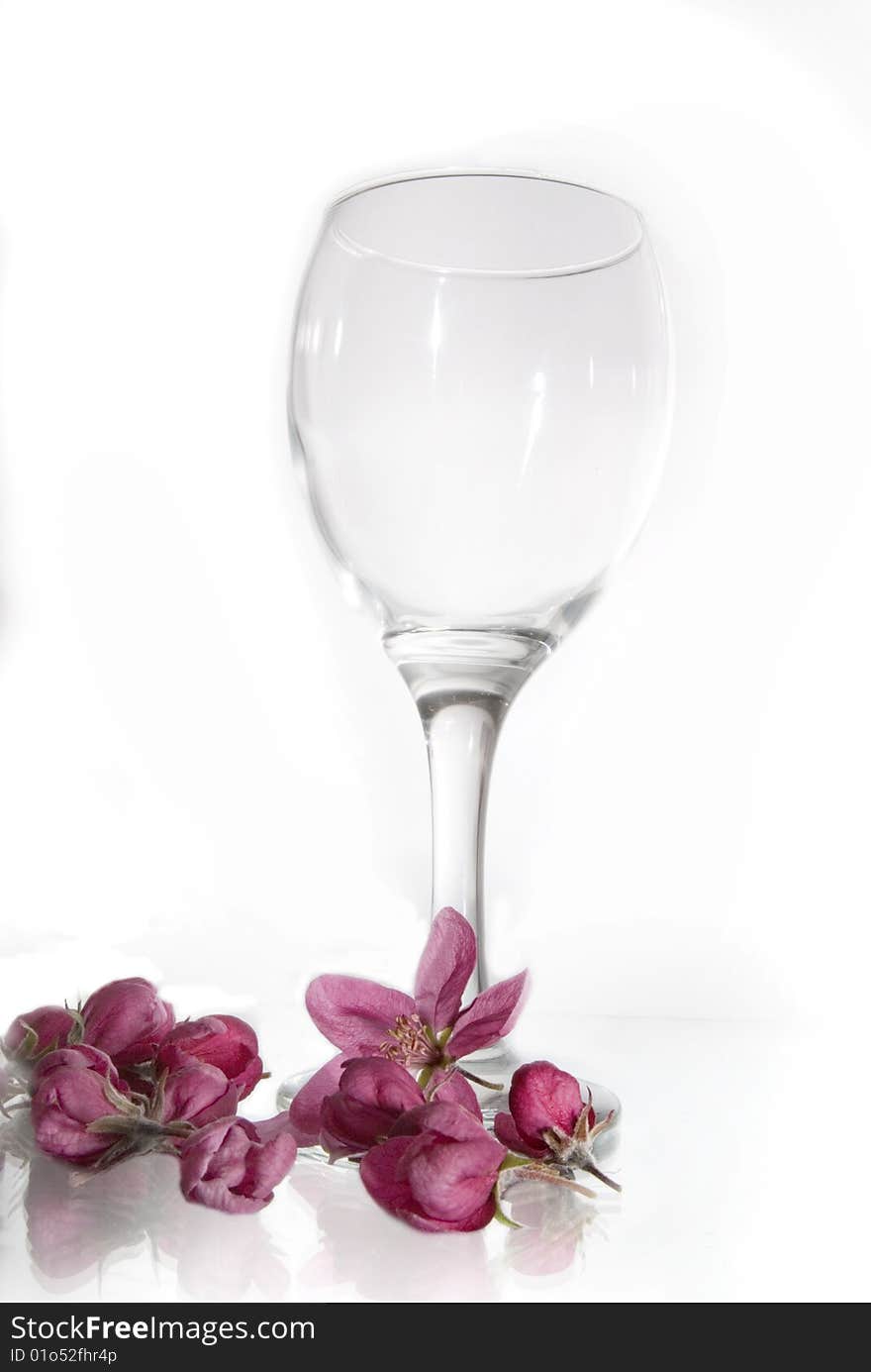 Photo with the Glass and flowers