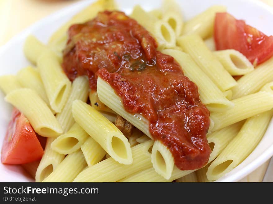 Fresh Penne With Tomato Sauce