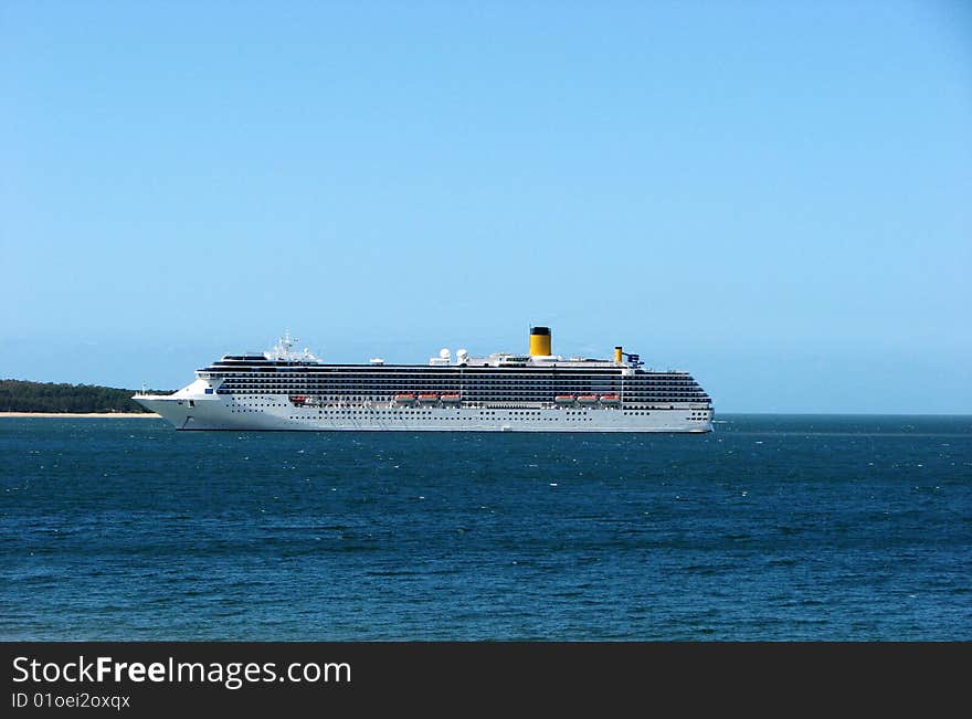 Big Ship in the Coast. Big Ship in the Coast