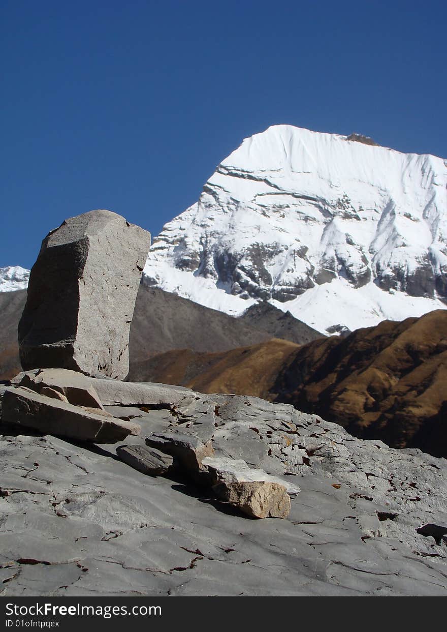 Meeting of to stone persons. Meeting of to stone persons