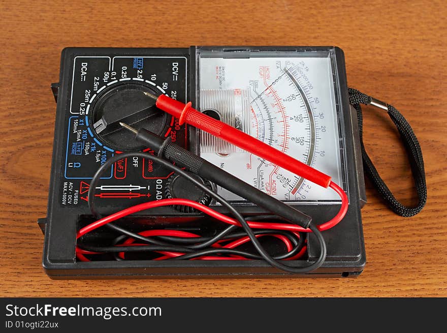 Voltmeter, power and  electricity